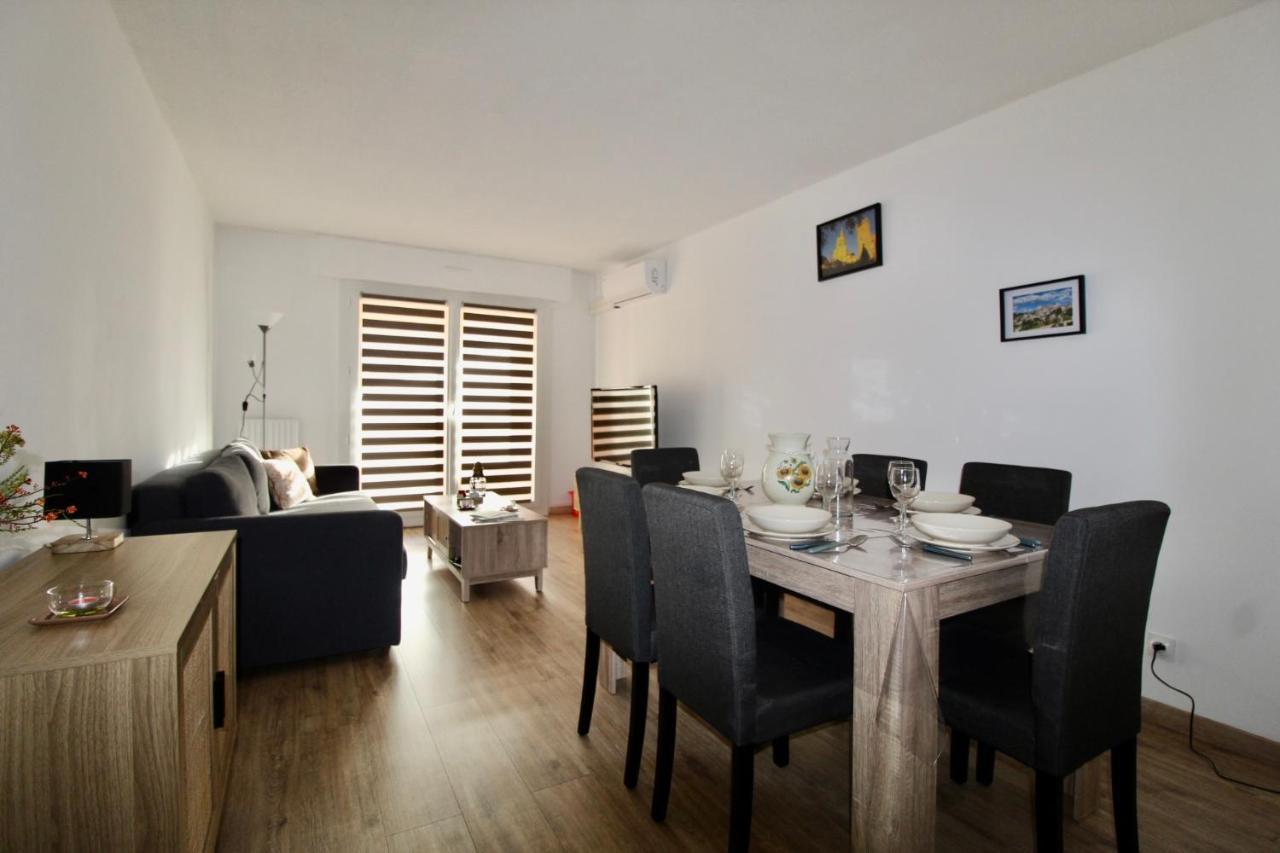 Logement Renove Avec Mobilier 2023 Leilighet Avignon Eksteriør bilde
